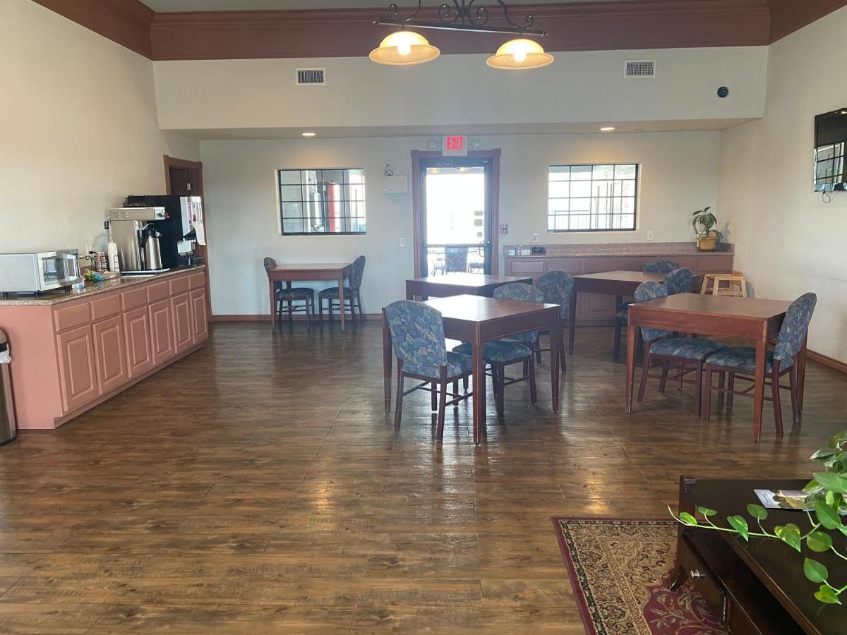 Southern Inns And Suites Now Offering Rv Spaces For Rent Yorktown Eksteriør bilde