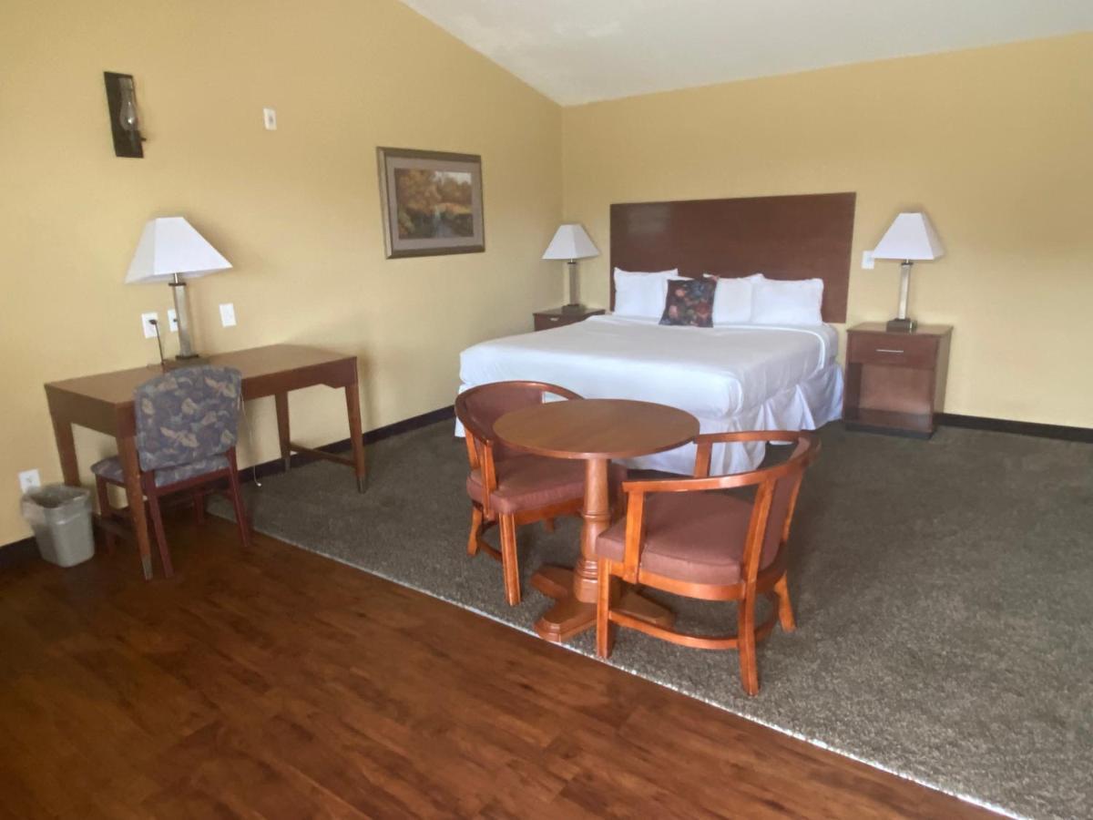 Southern Inns And Suites Now Offering Rv Spaces For Rent Yorktown Eksteriør bilde