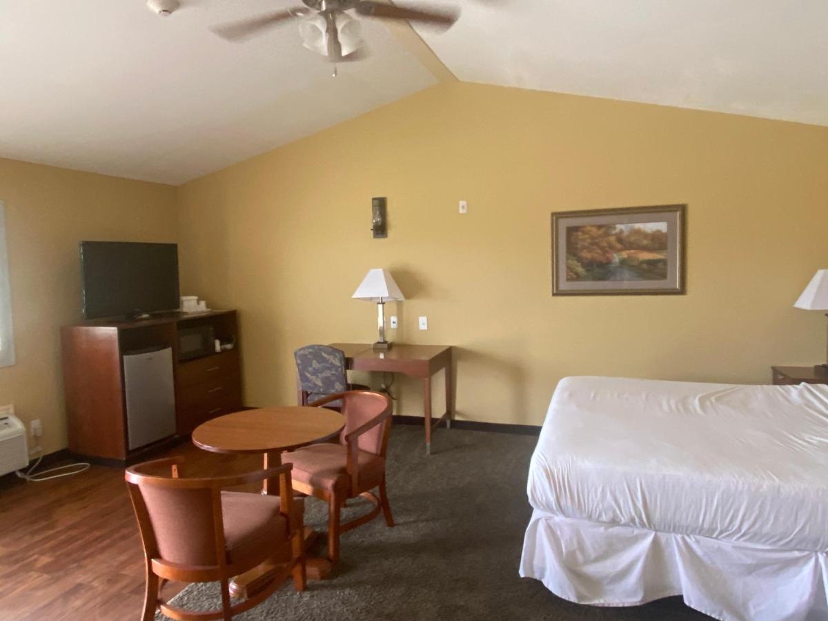 Southern Inns And Suites Now Offering Rv Spaces For Rent Yorktown Eksteriør bilde