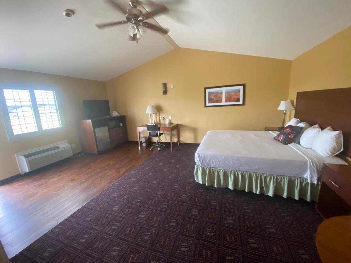 Southern Inns And Suites Now Offering Rv Spaces For Rent Yorktown Eksteriør bilde