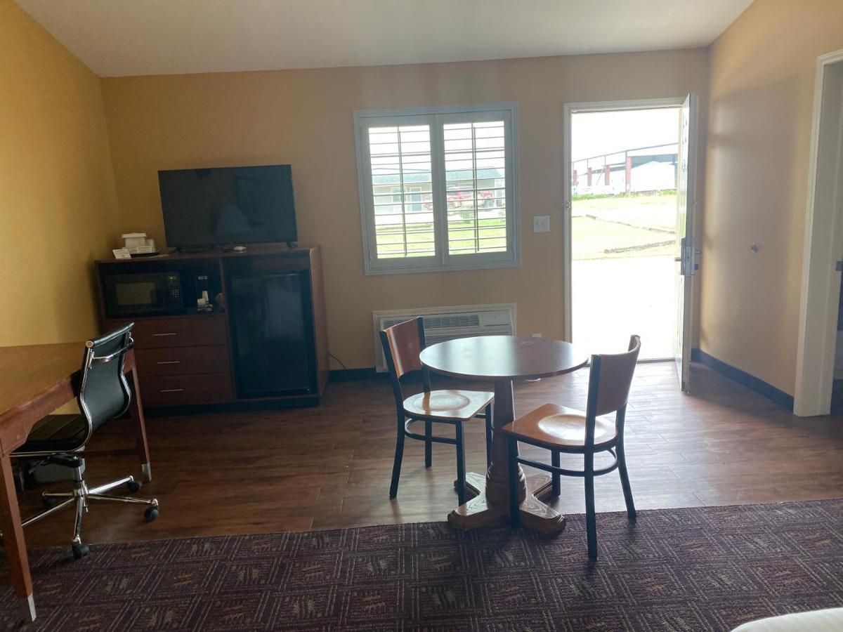 Southern Inns And Suites Now Offering Rv Spaces For Rent Yorktown Eksteriør bilde